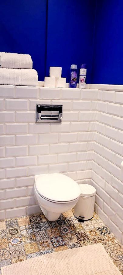 Homecomfort Atlantic Room ワルシャワ エクステリア 写真